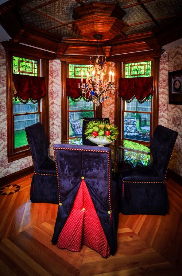 The Victoria Bed & Breakfast Бентонвіль Екстер'єр фото