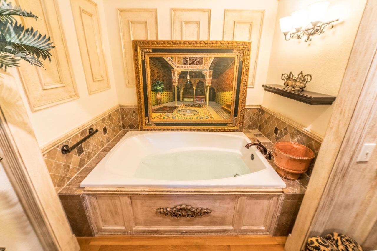 The Victoria Bed & Breakfast Бентонвіль Екстер'єр фото