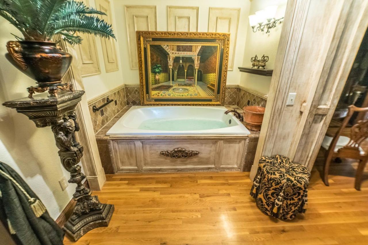 The Victoria Bed & Breakfast Бентонвіль Екстер'єр фото