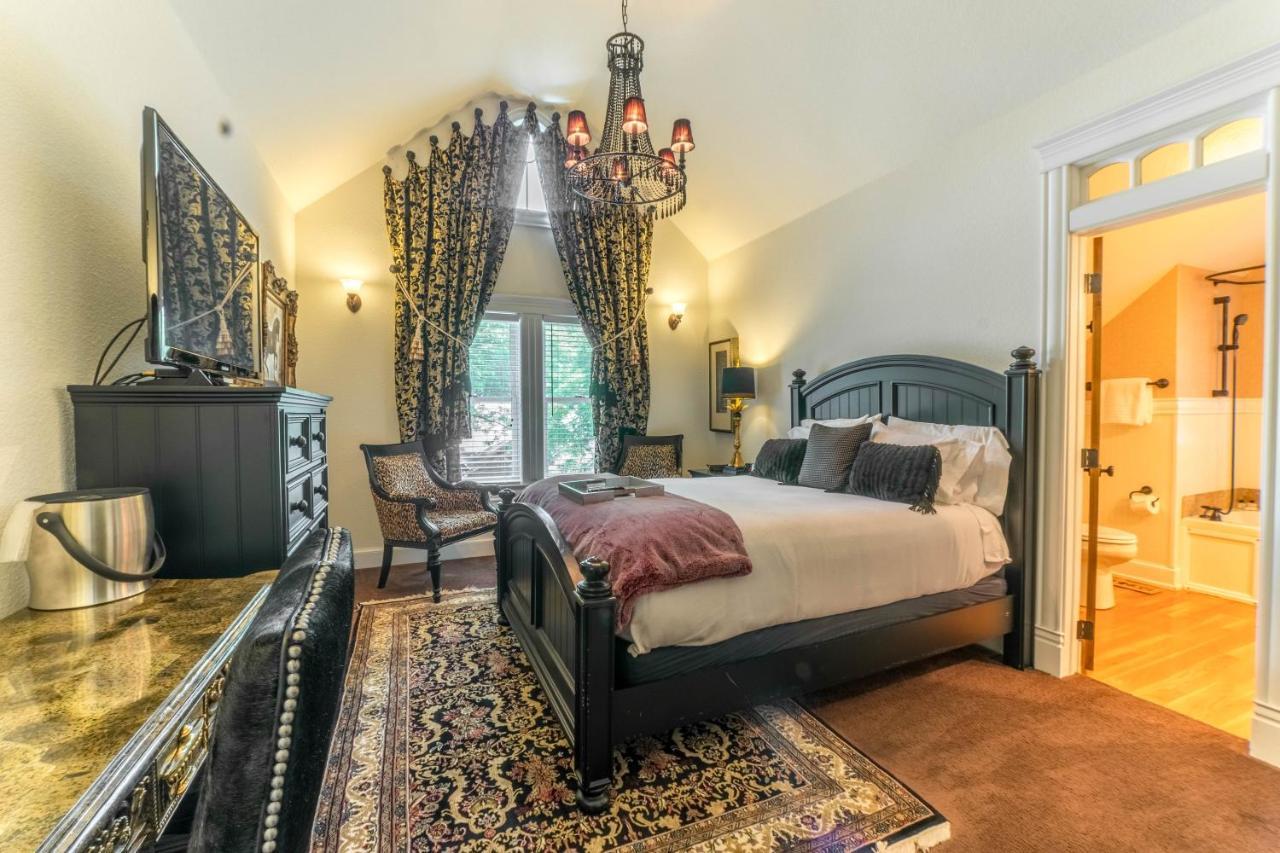 The Victoria Bed & Breakfast Бентонвіль Екстер'єр фото